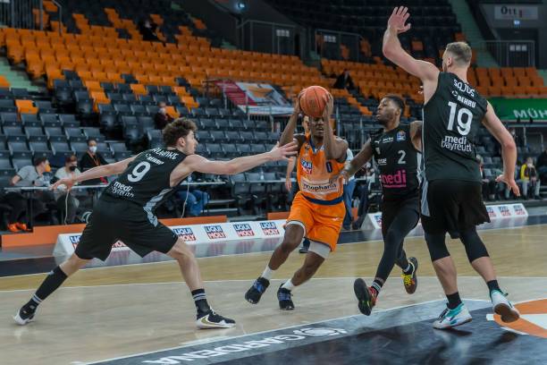 跃落冰不稳 跃落冰不稳