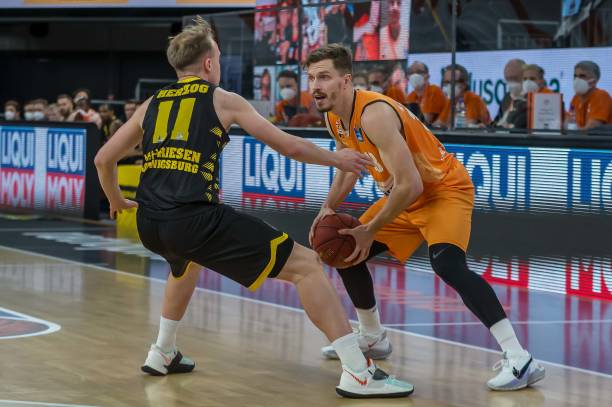 他的成长和 他的成长和