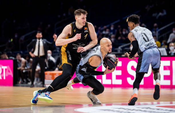 关键传球绝 关键传球绝